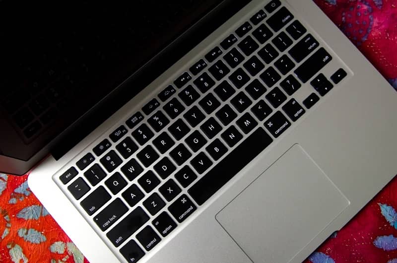 macbook air 2012 silver 1