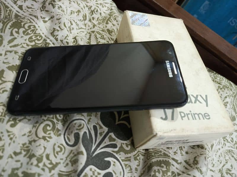 Samsung Galaxy J7 Prime 16 GB (Lush condition) 2