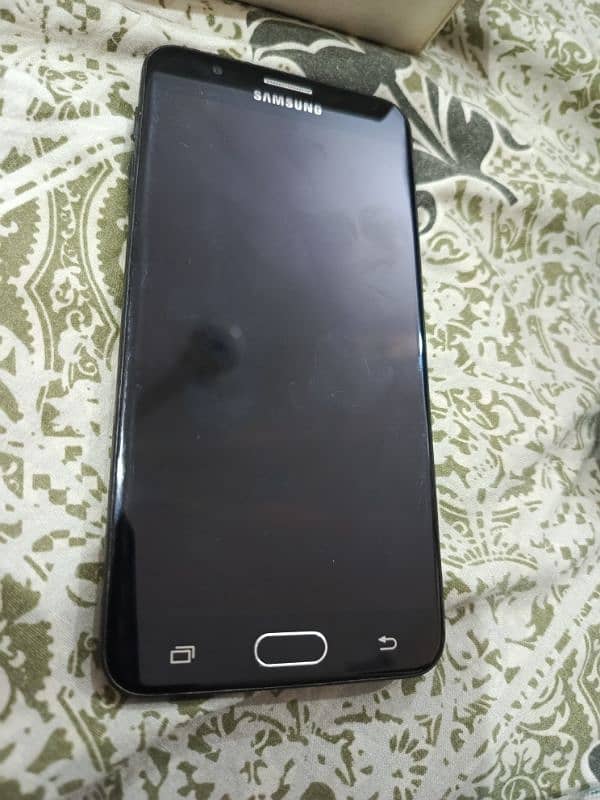 Samsung Galaxy J7 Prime 16 GB (Lush condition) 3