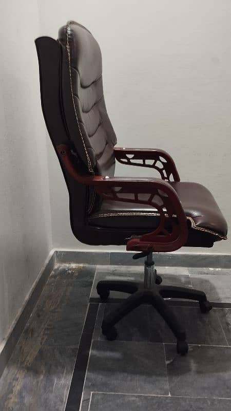 Office comfortable Chairs 3 pieces 4