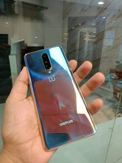 OnePlus 8 ora Glow color