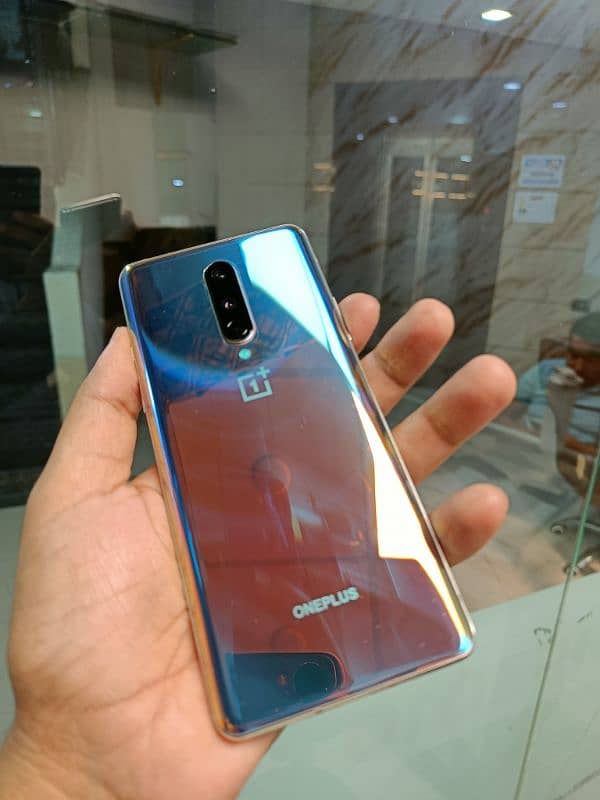 OnePlus 8 ora Glow color 0