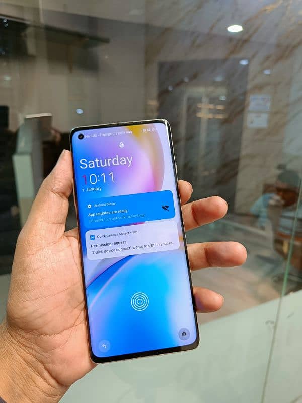 OnePlus 8 ora Glow color 1