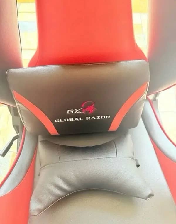 Never used gaming chair 1