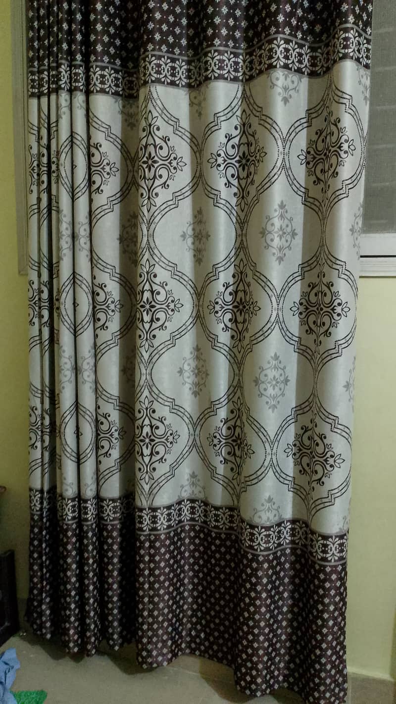 Curtains 0