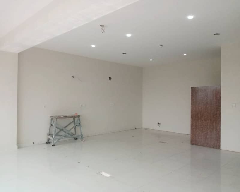 4 Marla Commercial Office for rent in DHA phase 6 3