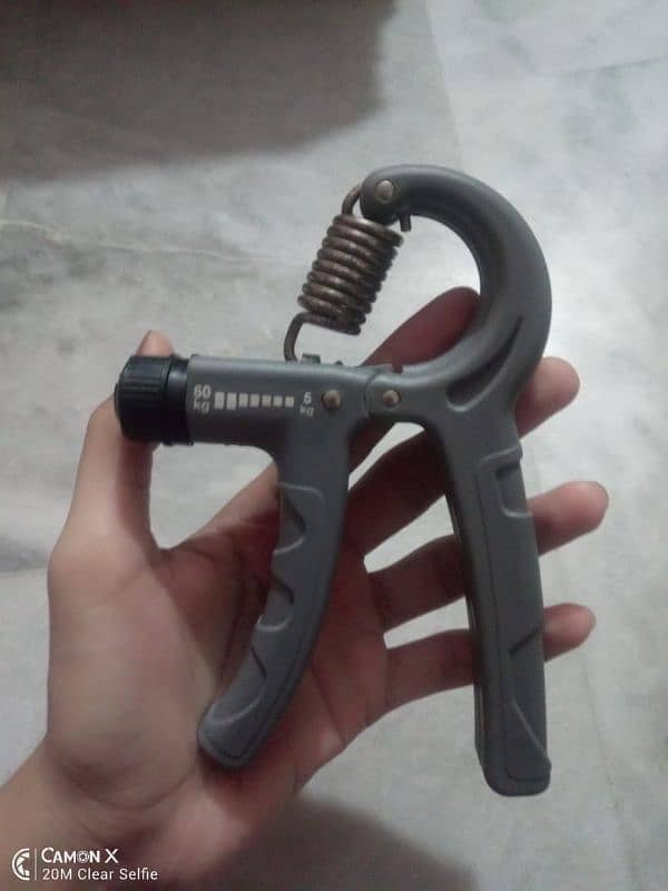 hand gripper for fore arm and veins 50% discount 5