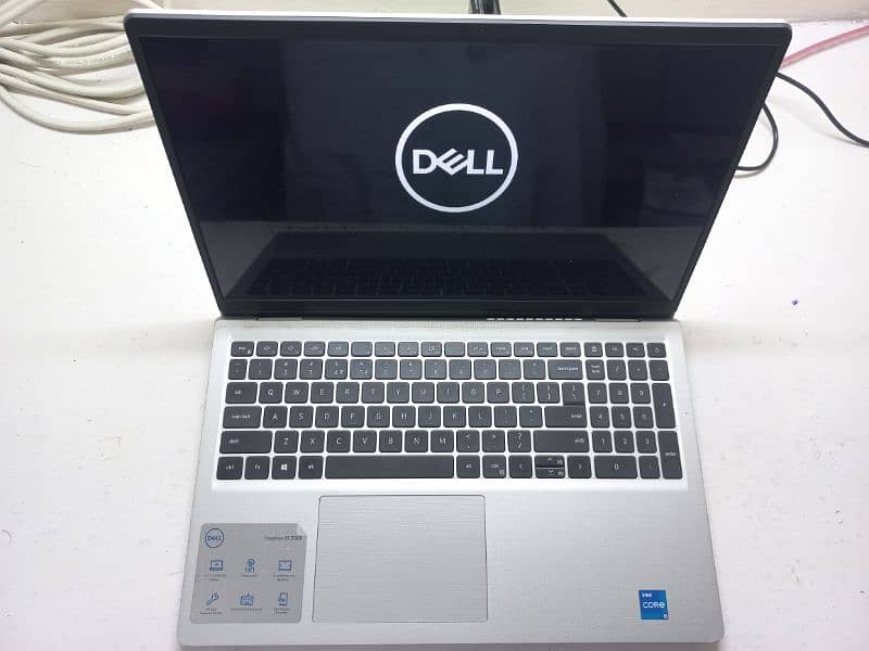 Dell inspiron 15 3511 i5 11th gen 16GB DDR4 Ram 512GB nvme ssd 1TB HDD 2