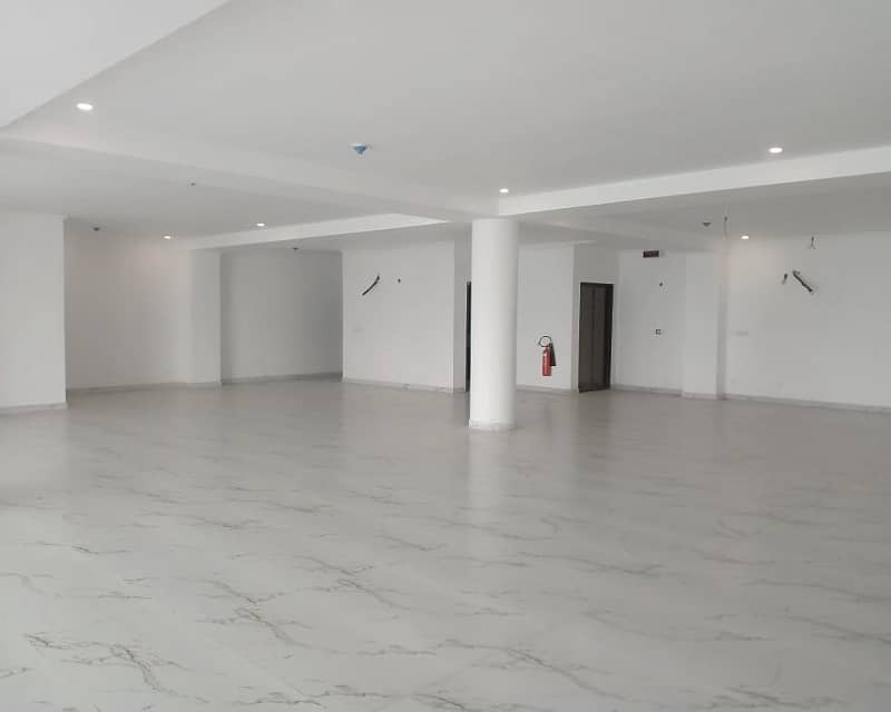 16 Marla 1st Floor Available for rent in DHA Phase 8 6