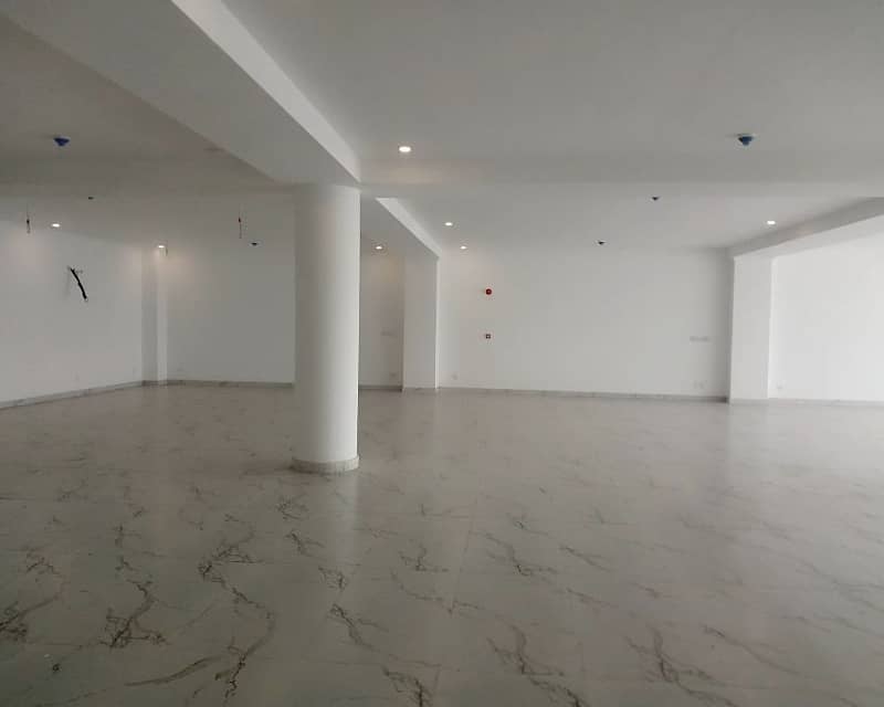 16 Marla 1st Floor Available for rent in DHA Phase 8 18