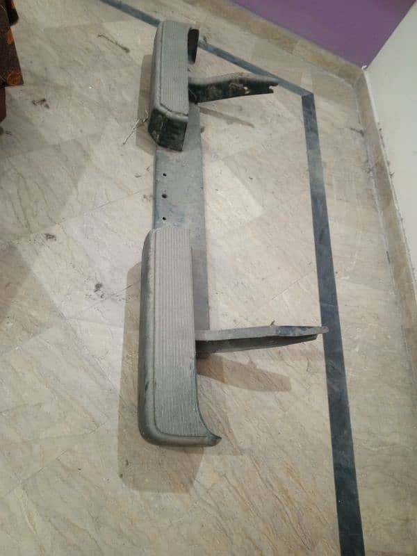 Mazda b2200 back bumper 1