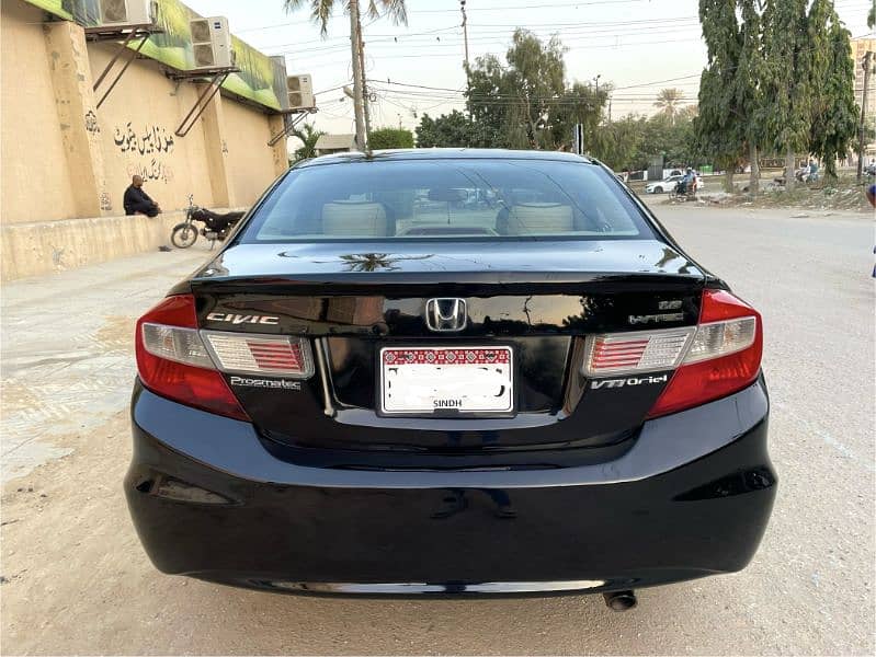 Honda Civic Ug 2014 BrandNew Condition 4