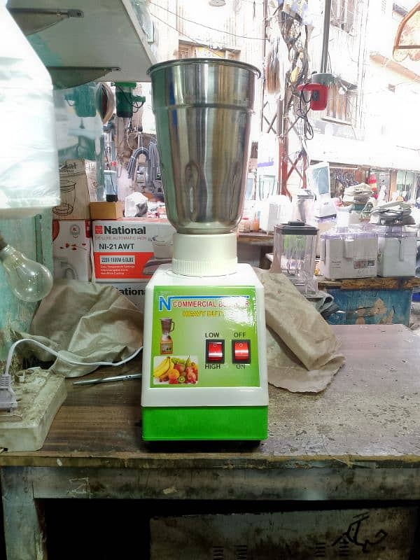 Heavy Duty Commercial blender machine 0