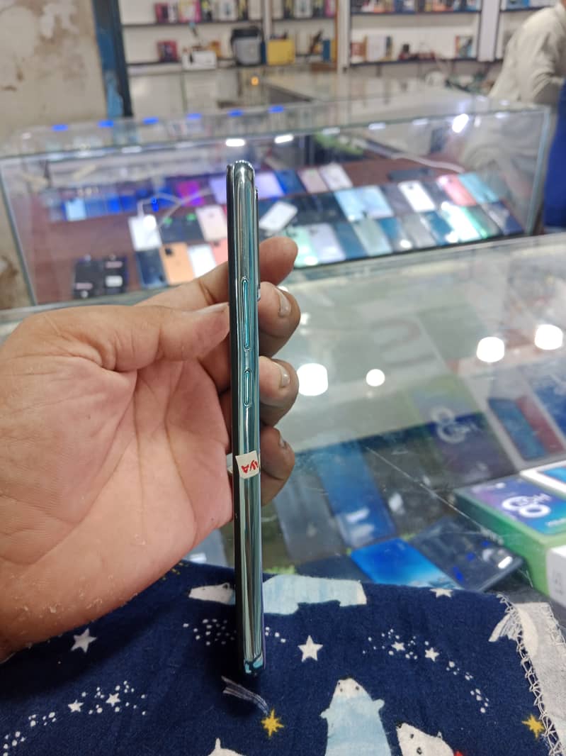 Vivo S1 with box charger 1