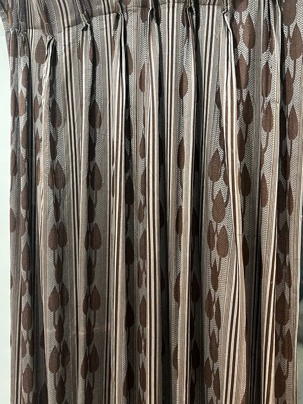 3 piece full length curtain perfect condition 1