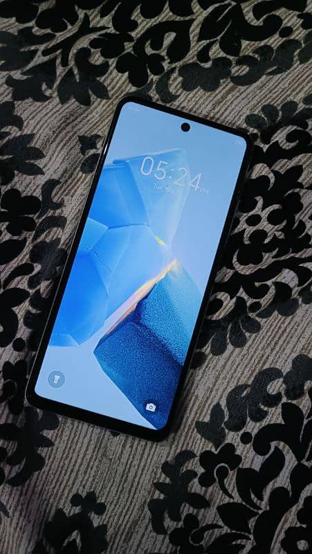 Infinix hot 30 128 gb 10/10 with box 1