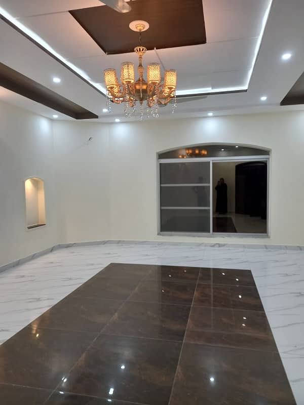 15 marla house for sale in paragon city lahore 9