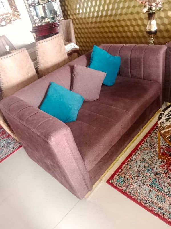 7 Seater Luxury Style Sofa Set Condition Almost new Slightly used 2