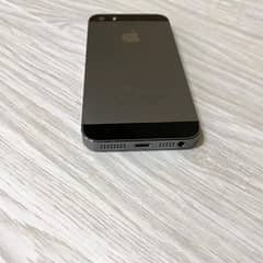 iPhone 5s Stroge 64 GB PTA approved for sale 0325/2452/771