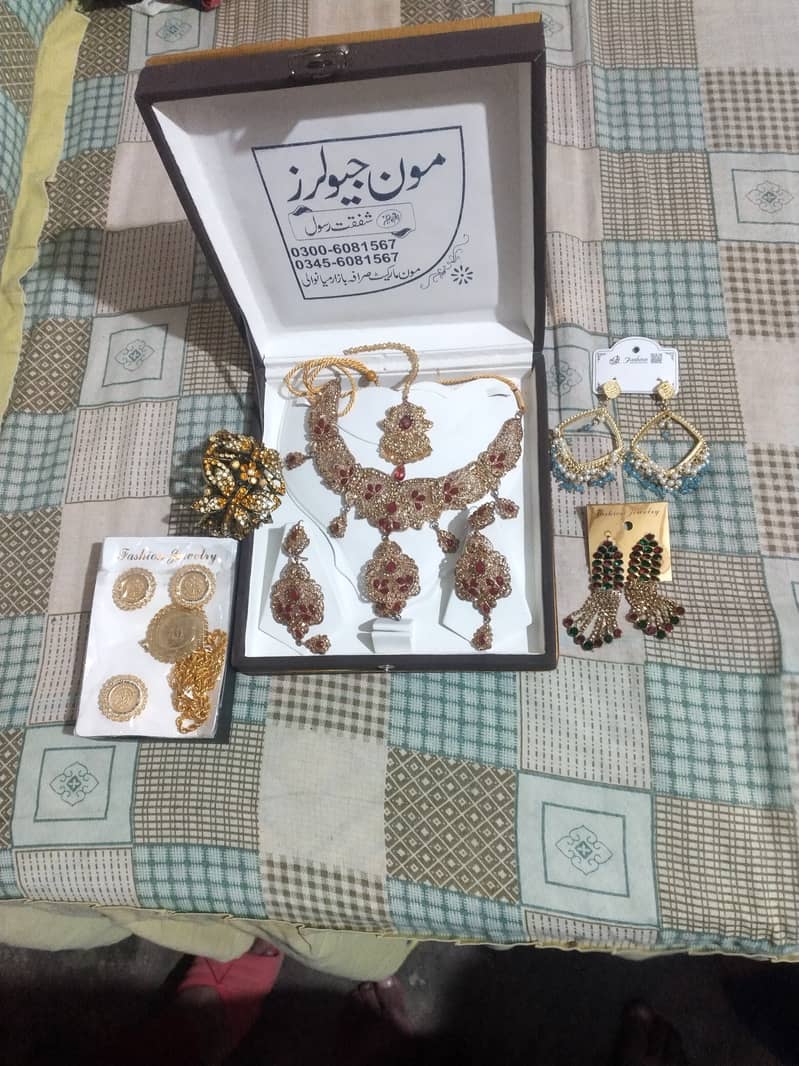 Artificial Jewelry For Sale. 1