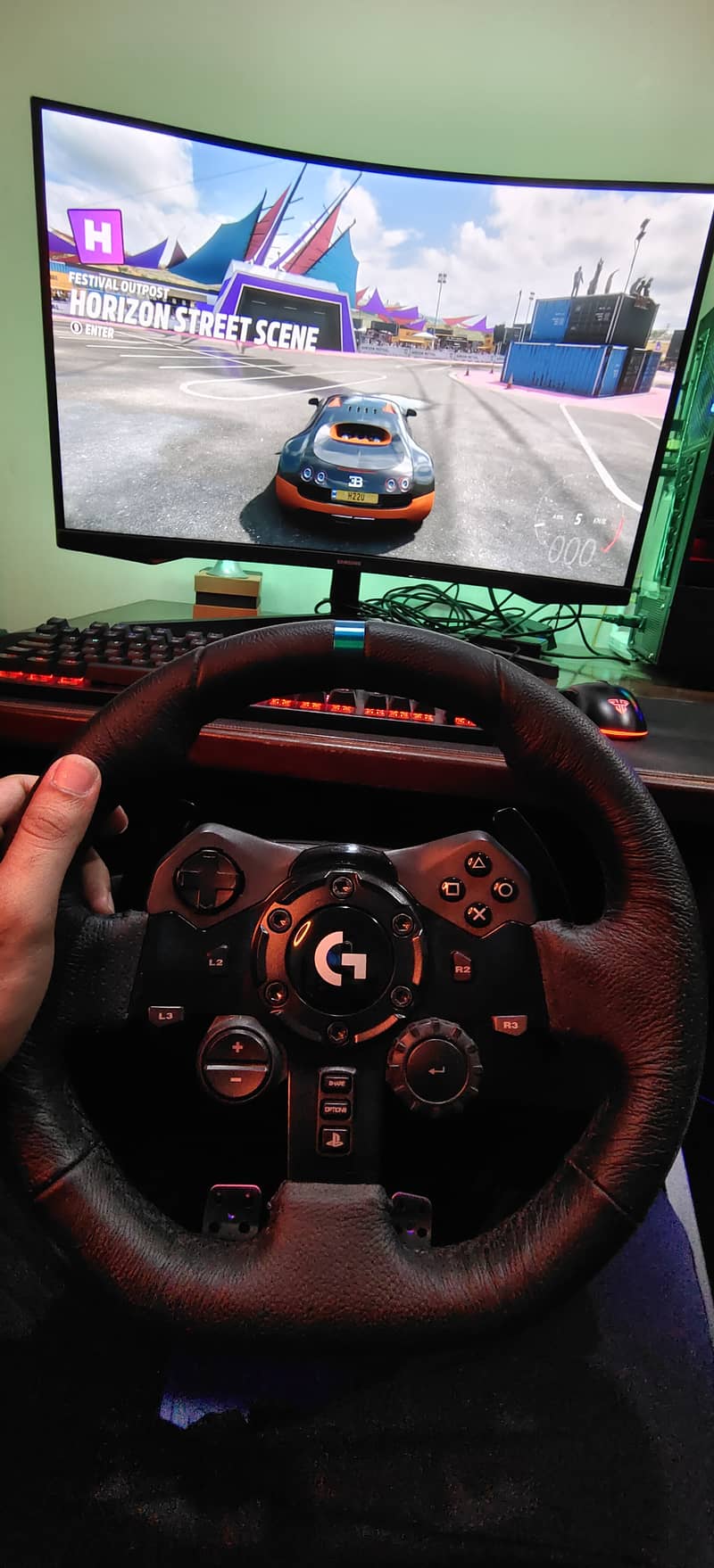 Logitech G923 TRUEFORCE Racing Wheel + Shifter + Stand 15