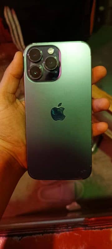 I phone 14 pro max 12