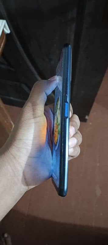 Vivo y20s 3