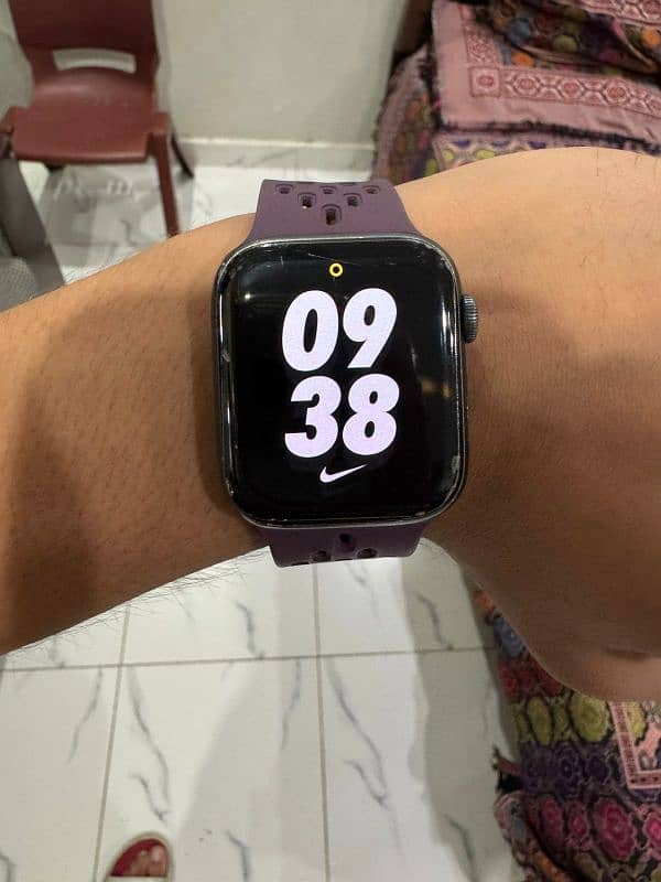 APPLE WATCH SERIES 4 44MM ( LTE ) 10/8 2