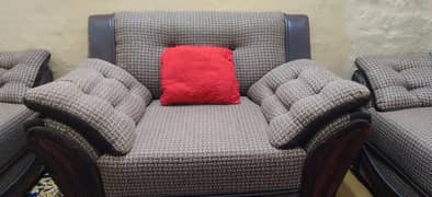 7 seater sofa set look like new