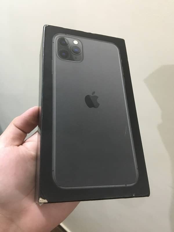 iphone 11 pro max 64gb Factory unlock non pta 7