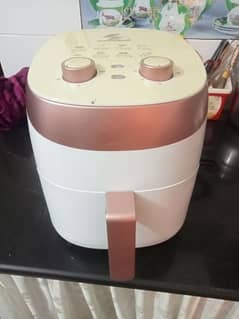 Airfryer for sale  rarely  used air fryer 03434816881