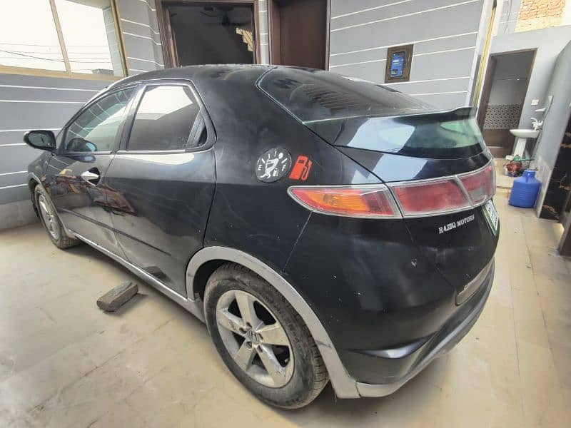 Honda Civic VTi 2012 1