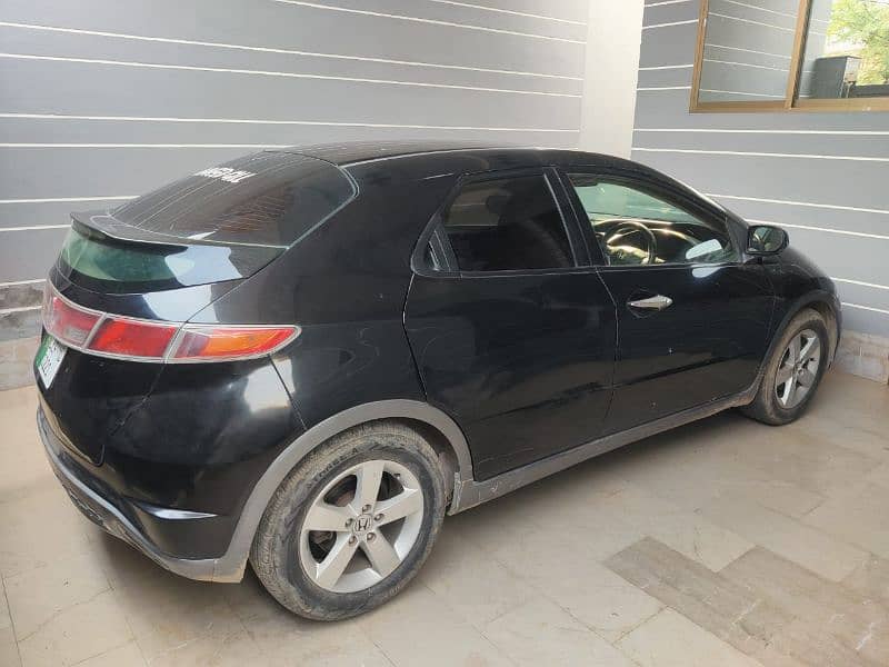 Honda Civic VTi 2012 3