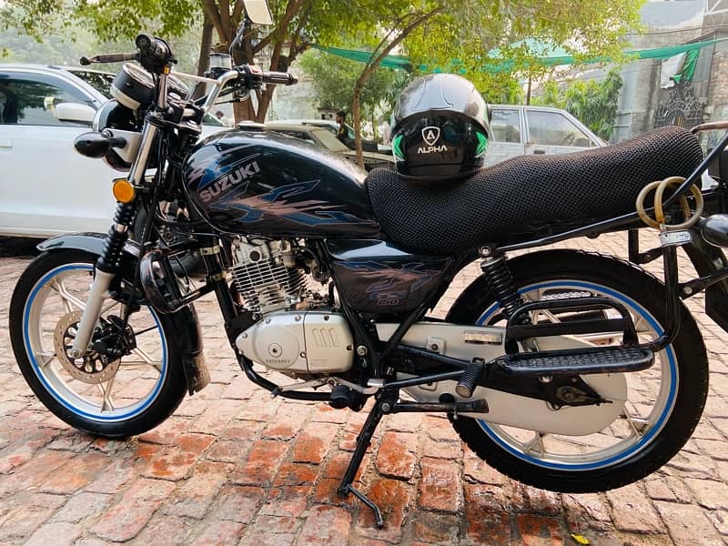 Suzuki GS 150 SE 2