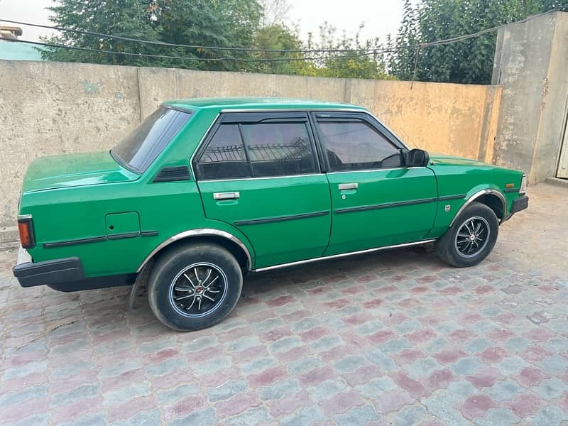 Toyota Corolla XE 1982 4