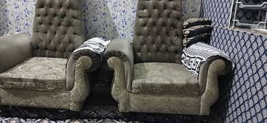 2 sofa chairs