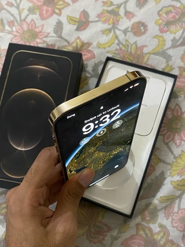 Iphone 12 Pro Max Gold 128Gb (Pta Approved) 1