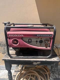 Honda Generator 2.5 | Petrol and Gas Option