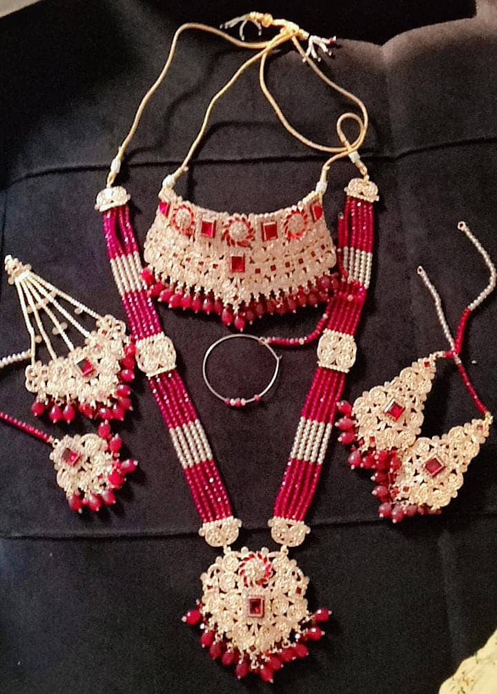 Exquisite Red Bridal Jewelry Set – Like New, 10/10 Condition 0