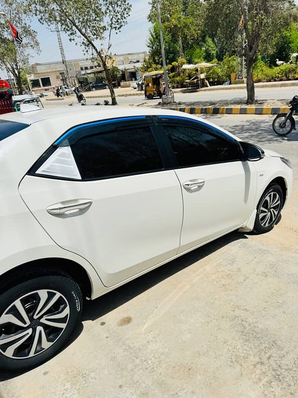 Toyota Corolla GLI 2019 automatic 13