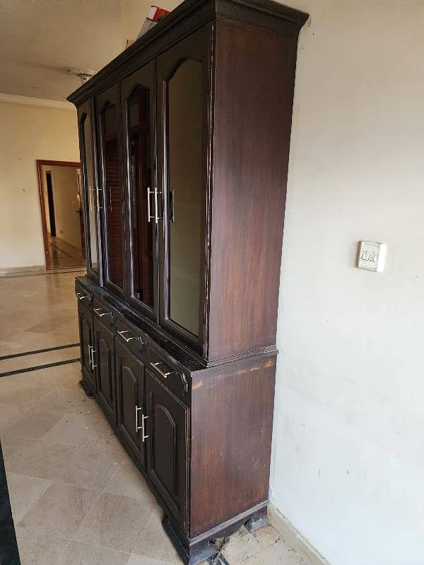 A Dining Cabinet in best condition, NO space to keep 0