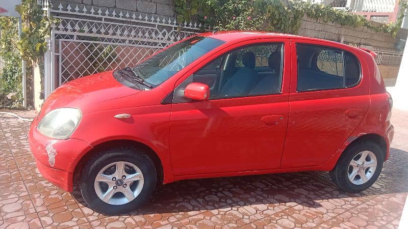 Toyota Vitz 2001 2