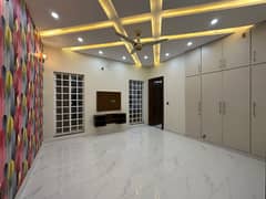 10 Marla Like New House For Rent Available In Sector D Block Bahria Town Lahore