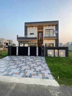 10 Marla Brand New Modern House