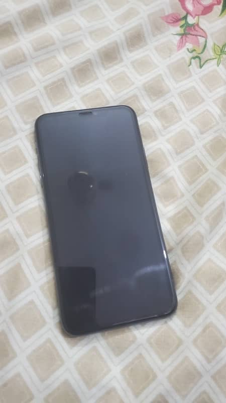 Iphone 11 Pro Max 256gb PTA Approved 4