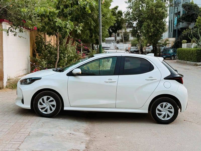 Toyota Yaris 2022 | Contact 0316-278-7272 5