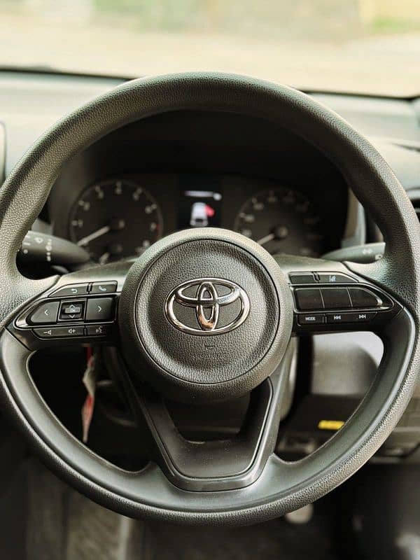 Toyota Yaris 2022 | Contact 0316-278-7272 11