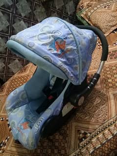 Springs carrycot/ Carseat