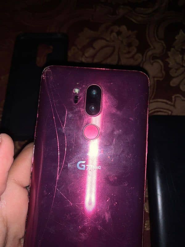 lg g7 thinq gaming phone condition 9/10 price 11k 4