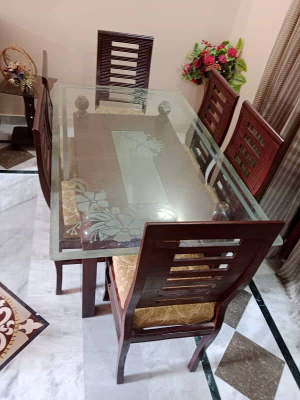 6 seater dining Table 2